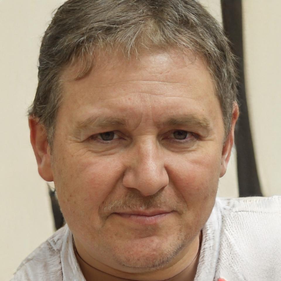 Carlos Mendoza, empresario